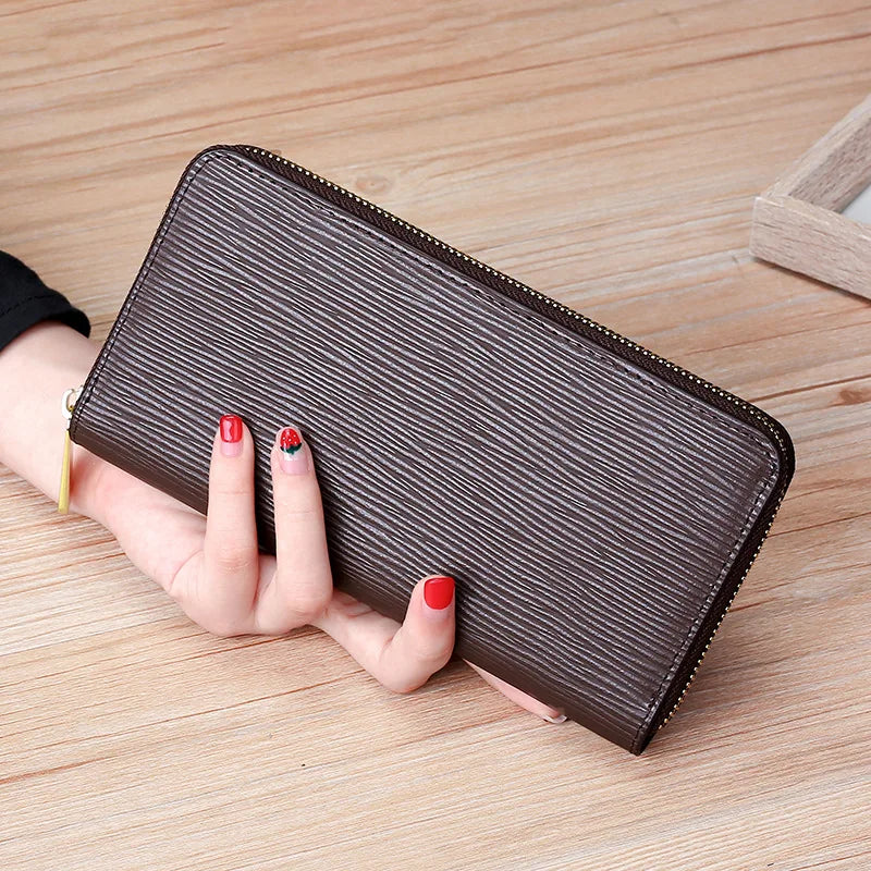 Damen Geldbeutel aus echtem Leder in verschiedenen Farben – luxuriöses Design, stilvoll und hochwertig verarbeitet für eleganten Alltagsgebrauch