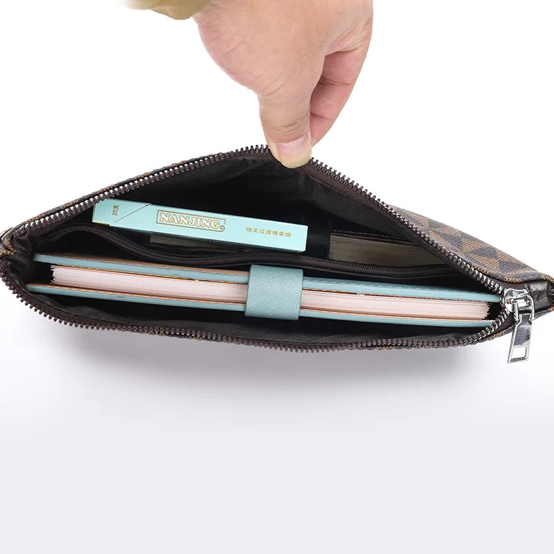 Kleine Portemonnaie für Herren aus robustem Leder – minimalistisch und perfekt für jede Hosentasche