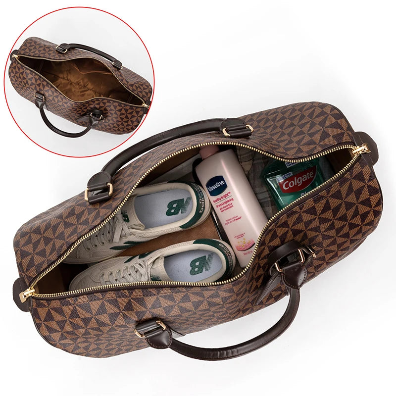 Große, wasserabweisende Reisetasche für Damen und Herren mit Schultergurt und viel Stauraum – ideal als Weekender oder Handgepäck